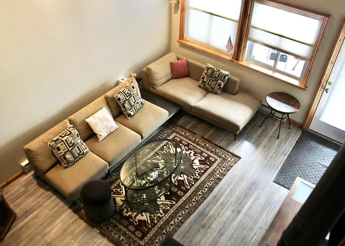 Modern Cabin-Style Loft In Vail On Shuttle Route