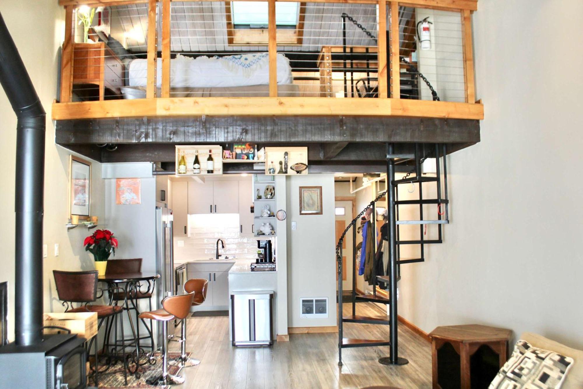 Modern Cabin-style Loft In On Shuttle Route Appartement *